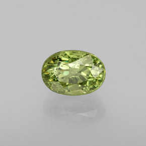 Grenat démantoïde vert naturelle coupe ovale, 0,80 ct, VS-SI