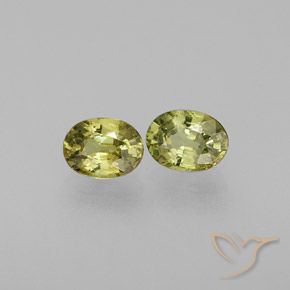 Shop natural 0.65ct Jaune verdâtre Grenat démantoïde gems, ovale, from Namibie at GemSelect. In stock, global shipping!