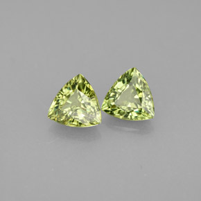 Achetez naturel ct vert grenat démantoïde gems, trillion, en provenance namibie chez gemselect. en stock, livraison internationale!