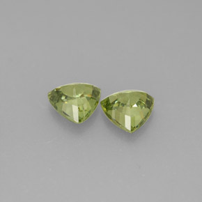Achetez naturel ct vert grenat démantoïde gems, trillion, en provenance namibie chez gemselect. en stock, livraison internationale!