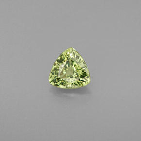 Grenat démantoïde vert naturelle trillion, 0,68 ct, VVS-VS