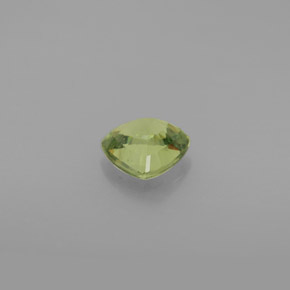 Grenat démantoïde vert naturelle trillion, 0,68 ct, VVS-VS