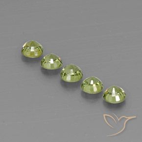 Shop natural 1.79ct Olive Green  Grenat démantoïde gems, Tour, from Namibie at GemSelect. In stock, global shipping!