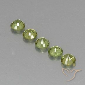 Shop natural 1.44ct Yellow Green  Grenat démantoïde gems, Tour, from Namibie at GemSelect. In stock, global shipping!