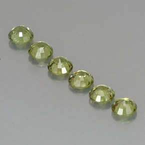 Achetez naturel ct vert grenat démantoïde gems, coupe roude, en provenance namibie chez gemselect. en stock, livraison internationale!