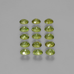 Achetez naturel 3.34ct Vert chaud Grenat Démantoïde gems, Coupe ovale, En provenance Namibie chez GemSelect. En stock, livraison internationale!