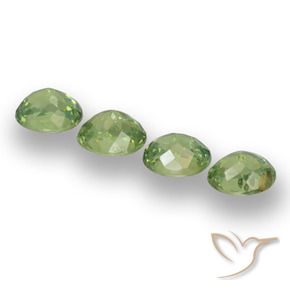 Shop natural 1.48ct Forêt verte Grenat démantoïde gems, ovale, from Namibie at GemSelect. In stock, global shipping!