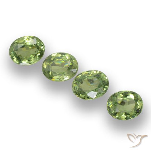 1.36ctw Naturel Vert chaud Grenat démantoïde, ovale, VS