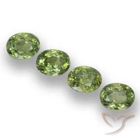 Shop natural 1.31ct Vert chaud Grenat démantoïde gems, ovale, from Namibie at GemSelect. In stock, global shipping!