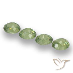 Shop natural 1.78ct Vert chaud Grenat démantoïde gems, ovale, from Namibie at GemSelect. In stock, global shipping!