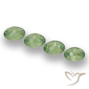Shop natural 1.30ct Vert sauge léger Grenat démantoïde gems, ovale, from Namibie at GemSelect. In stock, global shipping!