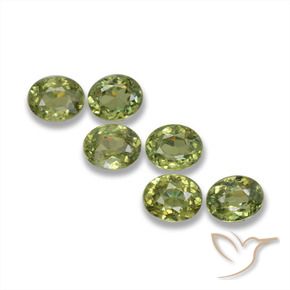Shop natural 1.88ct Vert moyen Grenat démantoïde gems, ovale, from Namibie at GemSelect. In stock, global shipping!