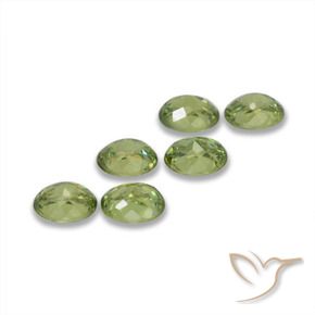 Shop natural 1.98ct Vert jaunâtre Grenat démantoïde gems, ovale, from Namibie at GemSelect. In stock, global shipping!