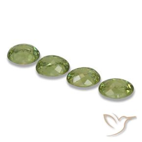 Shop natural 1.14ct Vert jaunâtre Grenat démantoïde gems, ovale, from Namibie at GemSelect. In stock, global shipping!