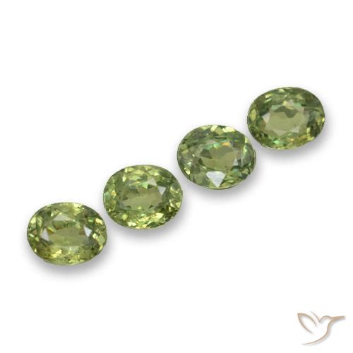 Shop natural 1.80ct Vert moyen Grenat démantoïde gems, ovale, from Namibie at GemSelect. In stock, global shipping!