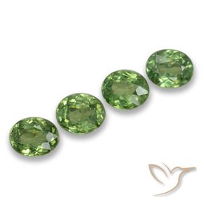Shop natural 1.66ct Vert chaud Grenat démantoïde gems, ovale, from Namibie at GemSelect. In stock, global shipping!