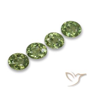 Shop natural 1.44ct Forêt verte Grenat démantoïde gems, ovale, from Namibie at GemSelect. In stock, global shipping!