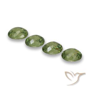 Shop natural 1.44ct Forêt verte Grenat démantoïde gems, ovale, from Namibie at GemSelect. In stock, global shipping!