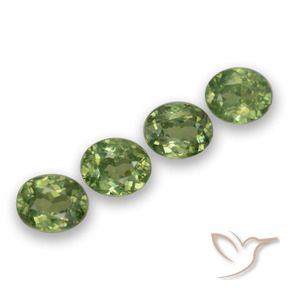 Shop natural 1.65ct Vert chaud Grenat démantoïde gems, ovale, from Namibie at GemSelect. In stock, global shipping!