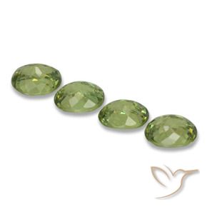Shop natural 1.88ct Vert chaud Grenat démantoïde gems, ovale, from Namibie at GemSelect. In stock, global shipping!