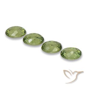 Shop natural 1.49ct Vert chaud Grenat démantoïde gems, ovale, from Namibie at GemSelect. In stock, global shipping!