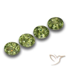 Shop natural 1.40ct Vert forêt léger Grenat démantoïde gems, ovale, from Namibie at GemSelect. In stock, global shipping!