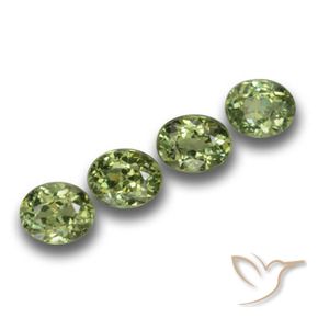 Shop natural 1.32ct Vert forêt léger Grenat démantoïde gems, ovale, from Namibie at GemSelect. In stock, global shipping!