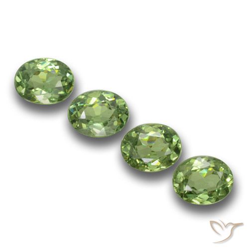 1.24ctw Naturel Vert moyen Grenat démantoïde, ovale, VVS-VS