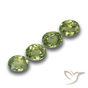 Shop natural 1.12ct Vert chaud Grenat démantoïde gems, ovale, from Namibie at GemSelect. In stock, global shipping!