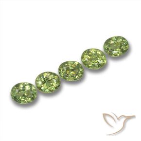Shop natural 1.86ct Forêt verte Grenat démantoïde gems, ovale, from Namibie at GemSelect. In stock, global shipping!