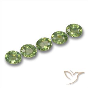 Shop natural 1.35ct Forêt verte Grenat démantoïde gems, ovale, from Namibie at GemSelect. In stock, global shipping!