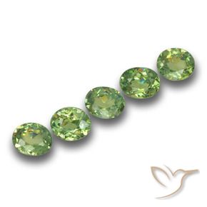 Shop natural 1.73ct Vert moyen Grenat démantoïde gems, ovale, from Namibie at GemSelect. In stock, global shipping!