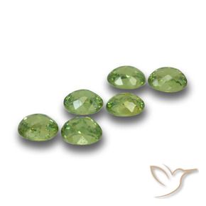 Shop natural 1.79ct Vert chaud Grenat démantoïde gems, ovale, from Namibie at GemSelect. In stock, global shipping!