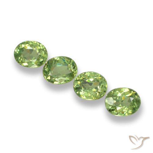 1.34ctw Naturel Vert moyen Grenat démantoïde, ovale, VS