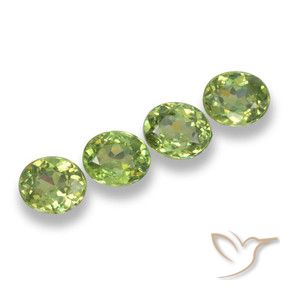Shop natural 1.90ct Vert chaud Grenat démantoïde gems, ovale, from Namibie at GemSelect. In stock, global shipping!