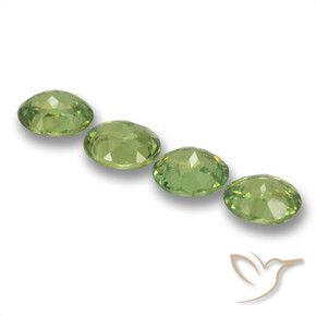 Shop natural 1.73ct Vert chaud Grenat démantoïde gems, ovale, from Namibie at GemSelect. In stock, global shipping!