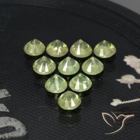 Shop natural 1.98ct Vert moyen Grenat démantoïde gems, Tour, from Namibie at GemSelect. In stock, global shipping!