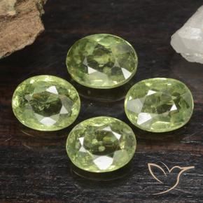 Shop natural 1.48ct Vert poire Grenat démantoïde gems, ovale, from Namibie at GemSelect. In stock, global shipping!