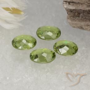 Shop natural 1.65ct Vert citron Grenat démantoïde gems, ovale, from Namibie at GemSelect. In stock, global shipping!