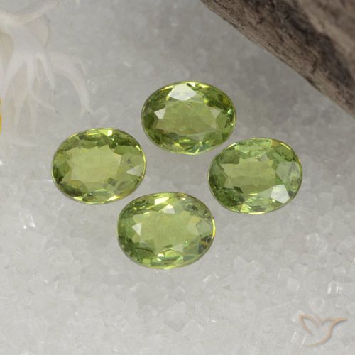1.28ctw Naturel Vert jaunâtre Grenat démantoïde, ovale, VS