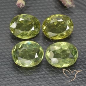 Shop natural 1.43ct Vert chaud Grenat démantoïde gems, ovale, from Namibie at GemSelect. In stock, global shipping!