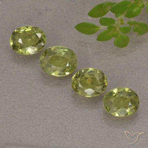 1.81ctw Naturel Vert forêt chaud Grenat démantoïde, ovale, VS-SI
