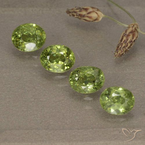 1.80ctw Naturel Vert vif et léger Grenat démantoïde, ovale, VS-SI