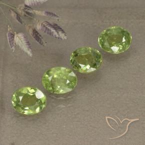 Shop natural 1.93ct Vert vif et léger Grenat démantoïde gems, ovale, from Namibie at GemSelect. In stock, global shipping!