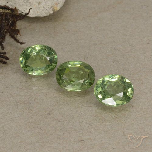1.38ctw Naturel Vert clair Grenat démantoïde, ovale, VS-SI