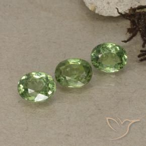 Shop natural 1.38ct Vert clair Grenat démantoïde gems, ovale, from Namibie at GemSelect. In stock, global shipping!