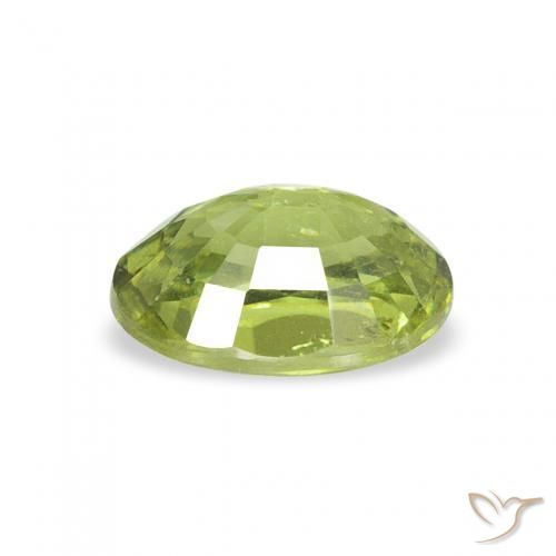 Grenat démantoïde Vert vif et léger naturelle ovale, 0.61 ct, VVS-VS