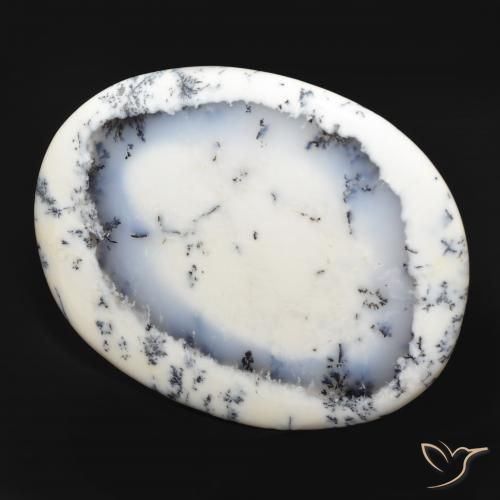 Dendritique Agate Blanc avec noir naturelle ovale, 215.80 ct, Opaque