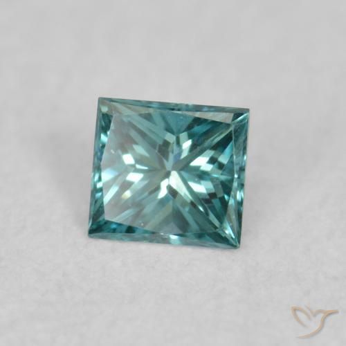 Diamant Vert naturelle Carré, 0.03 ct, VVS-VS