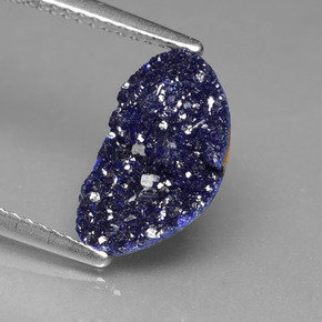 Druse d'azurite bleu naturelle forme fantaisie, 1,97 ct, opaque